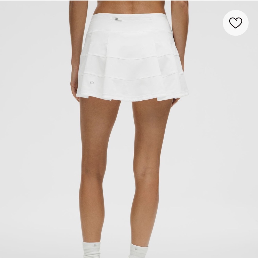 Lululemon white pace rival mid-rise skort lined with ruffles